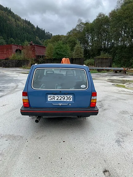 Volvo 240 1988 photo 4
