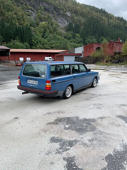 Volvo 240 1988 photo 5