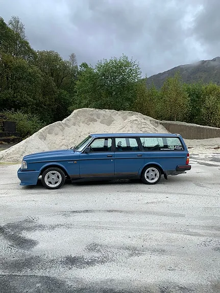 Volvo 240 1988 photo 2
