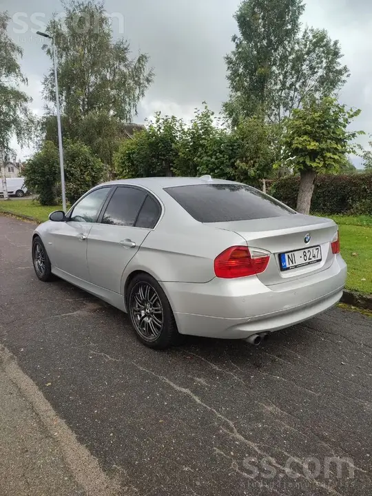 BMW 330D 2005 photo 4