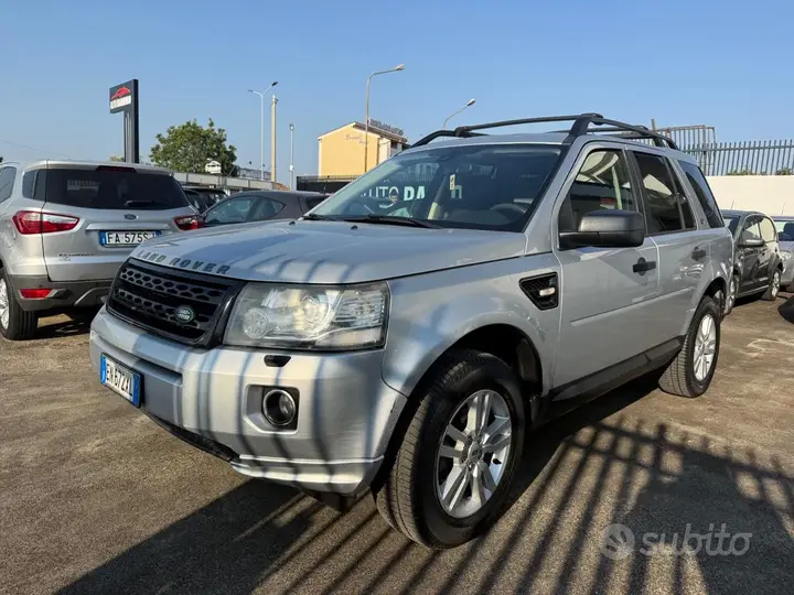 Land Rover Freelander 2013 photo 3