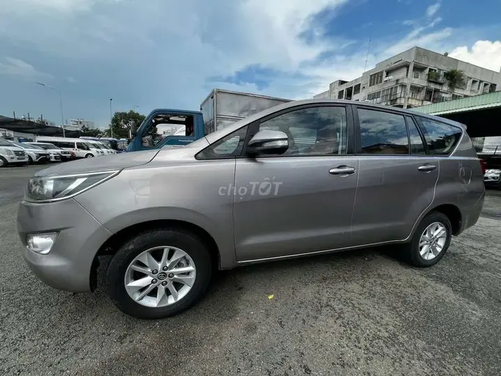 Toyota Innova 2016 photo 3