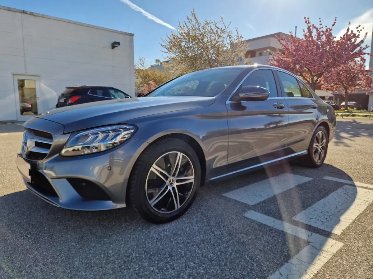 Mercedes-Benz C-Class 2020 photo 2