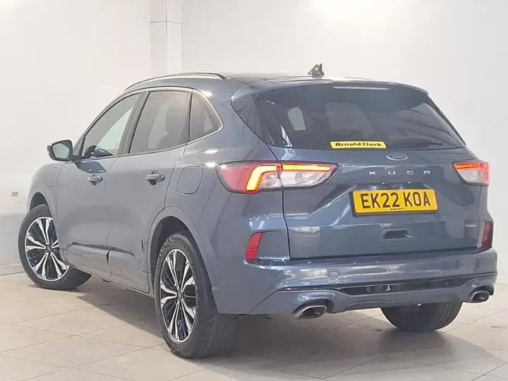 Ford Kuga 2022 photo 2