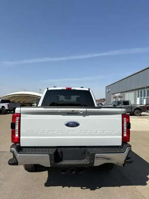 Ford F-250 Super Duty 2026 photo 5