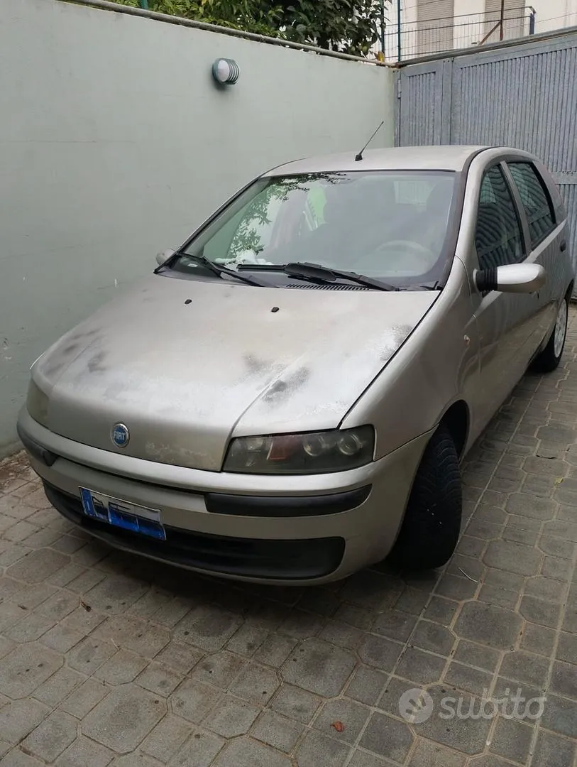 Fiat Punto 2002 photo 2
