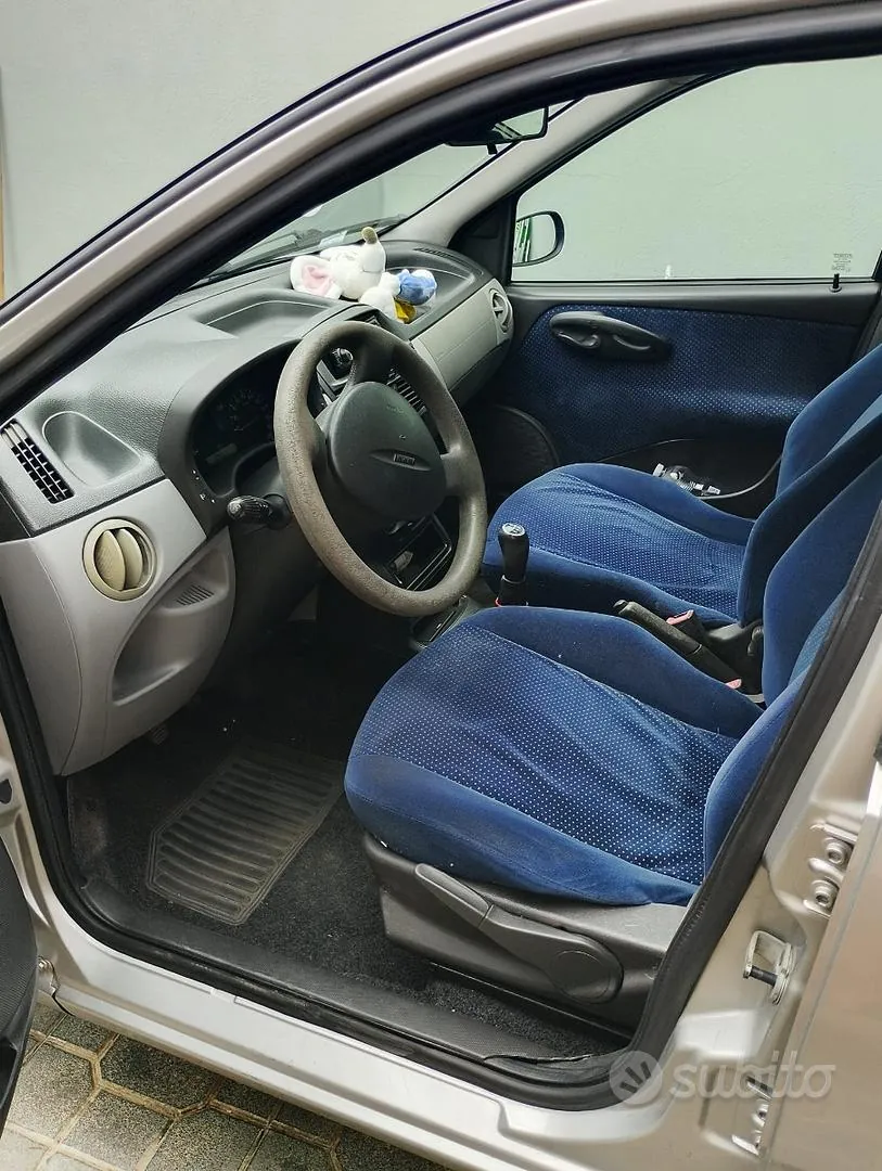 Fiat Punto 2002 photo 5