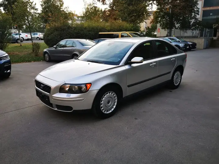 Volvo S40 2005 photo 2