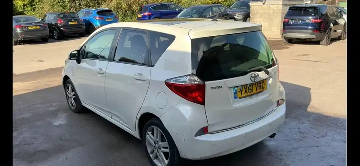 Toyota Verso 2011 photo 4