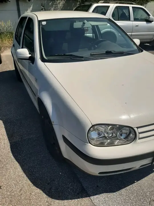 Volkswagen Golf 2000 photo 2