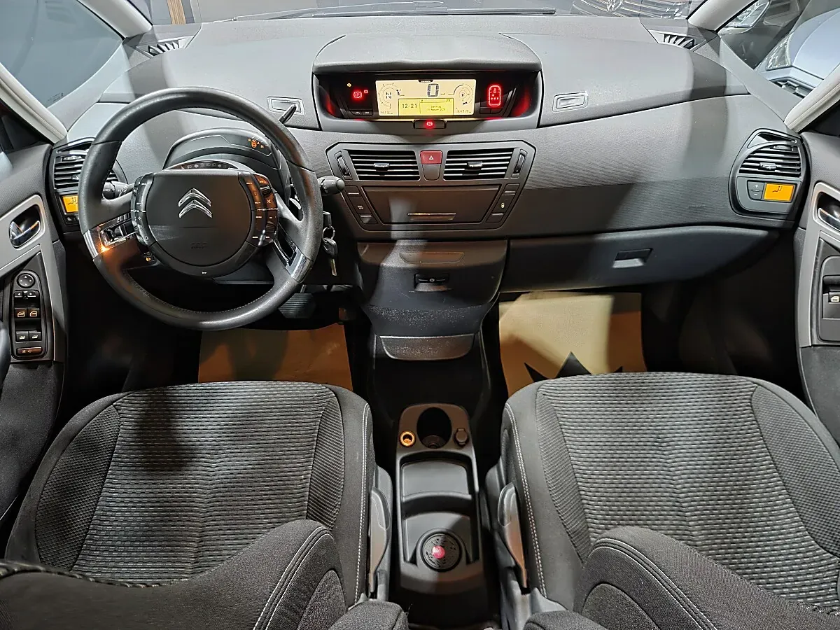 Citroen Grand C4 Picasso 2011 photo 3
