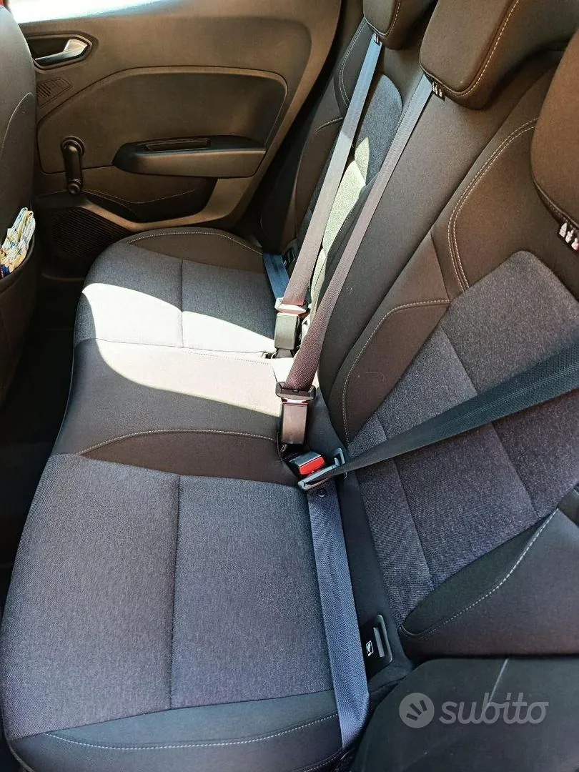 Renault Clio 2023 photo 4