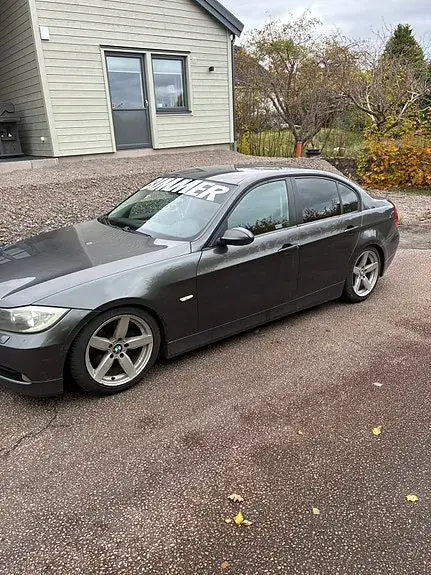 BMW 318I 2008 photo 2