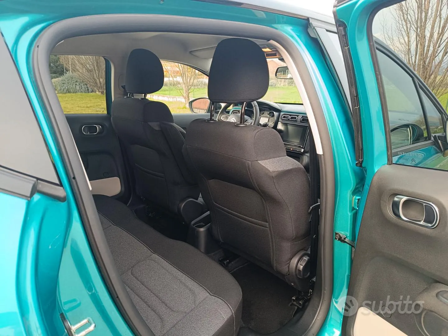 Citroen C3 2023 photo 2