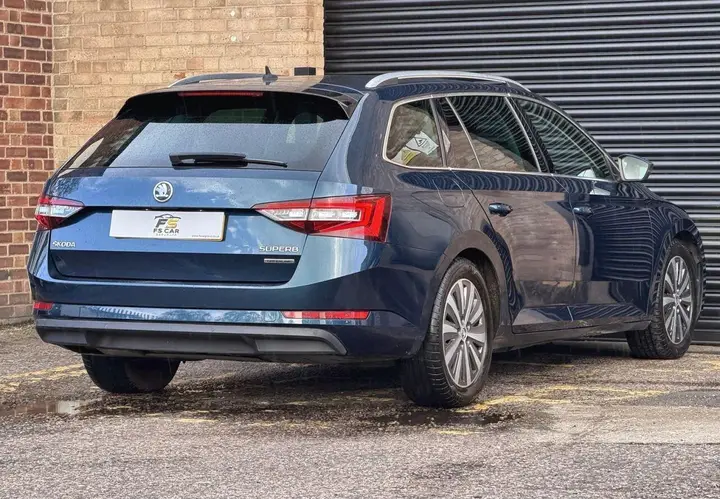 Skoda Superb 2017 photo 4