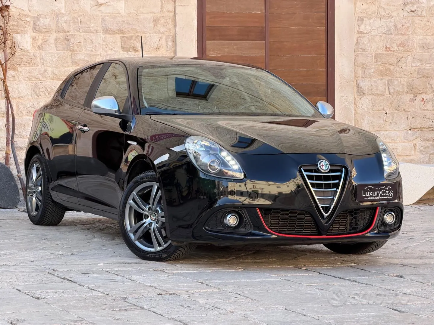 Alfa Romeo Giulietta 2015 photo 2