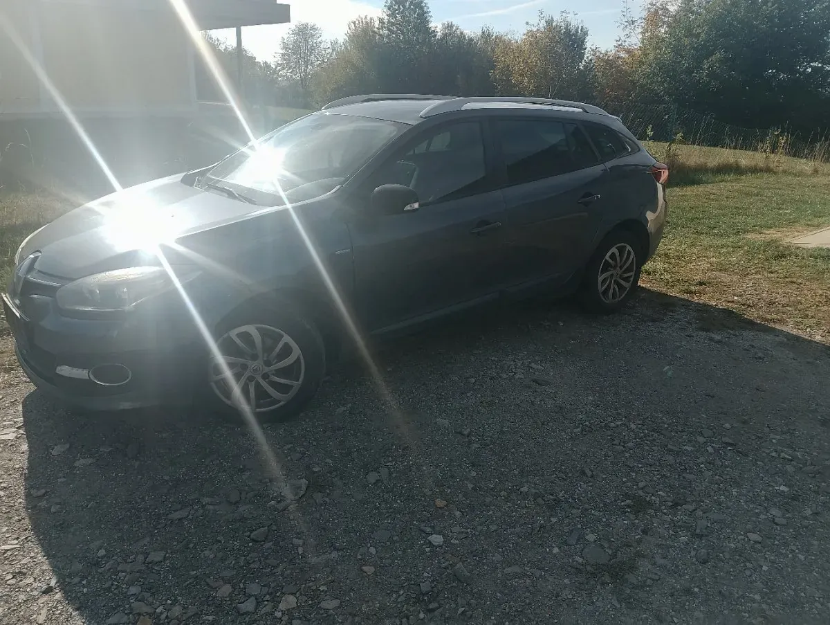 Renault Megane 2016 photo 2