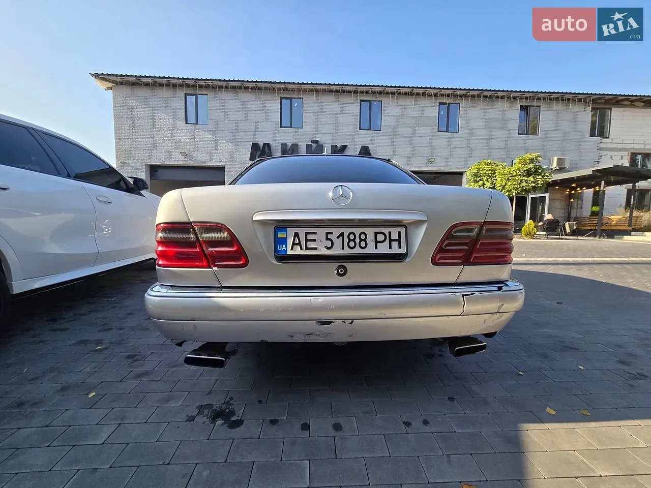 Mercedes-Benz E-Class 1997 photo 3