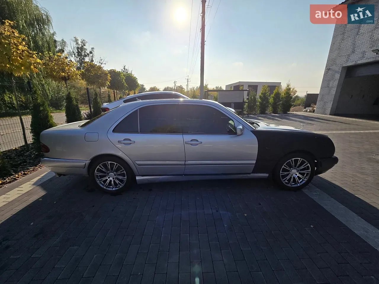 Mercedes-Benz E-Class 1997 photo 4