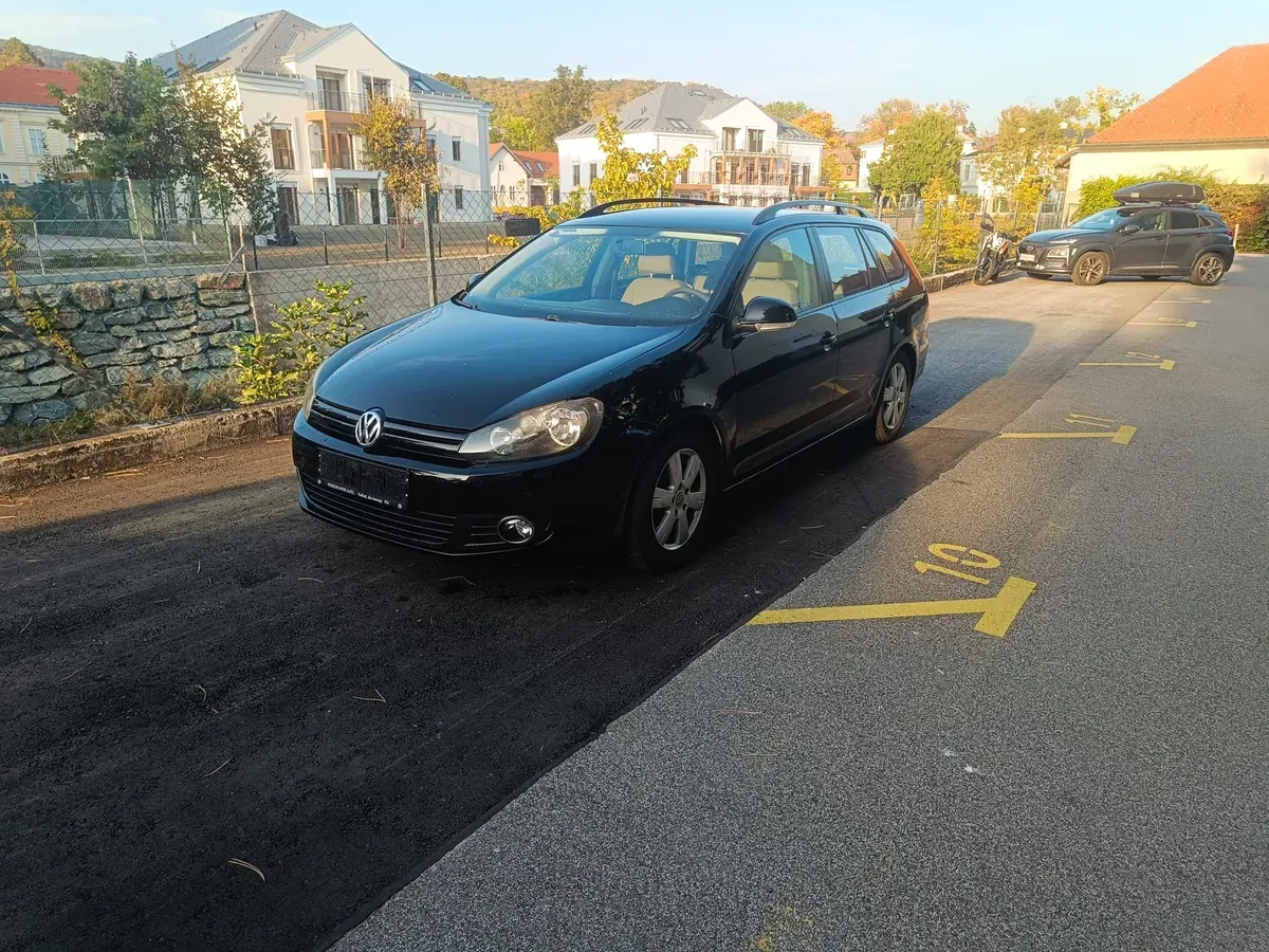 Volkswagen Golf Variant 2011 photo 2