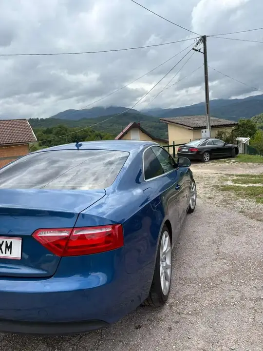 Audi A5 2008 photo 2