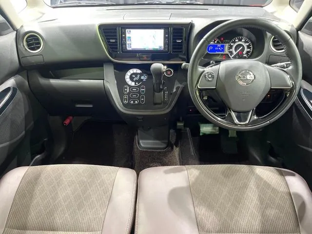 Nissan Dayzulux Highway Star X 2018 photo 2