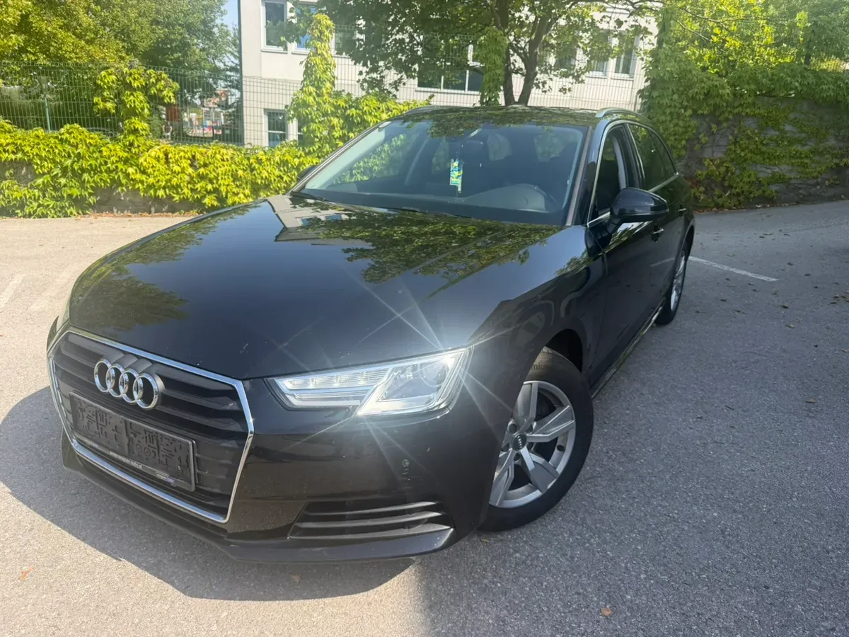 Audi A4 2017 photo 2