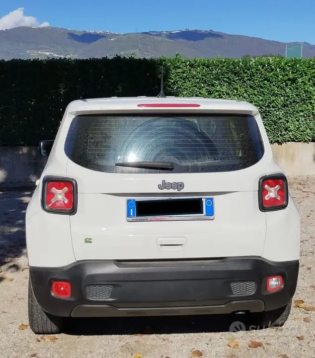 Jeep Renegade 2023 photo 5