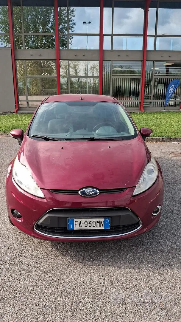 Ford Fiesta 2010 photo 5