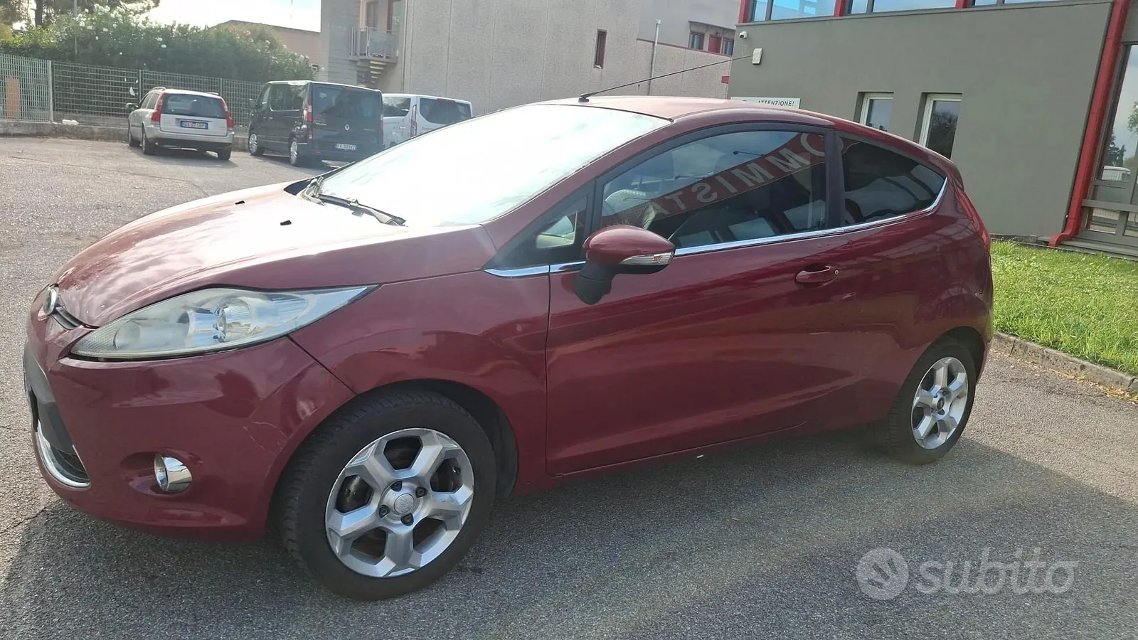 Ford Fiesta 2010 photo 2
