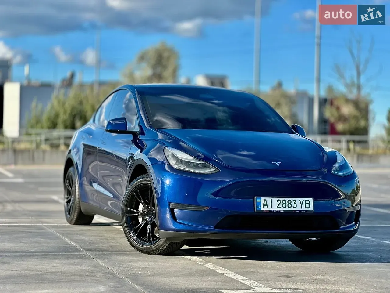 Tesla Model Y 2021 photo 2