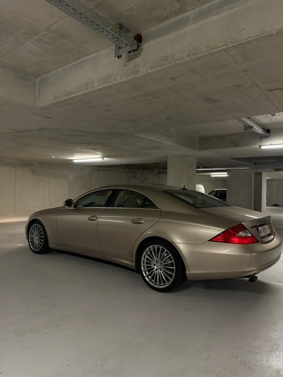 Mercedes-Benz Cls 2006 photo 2