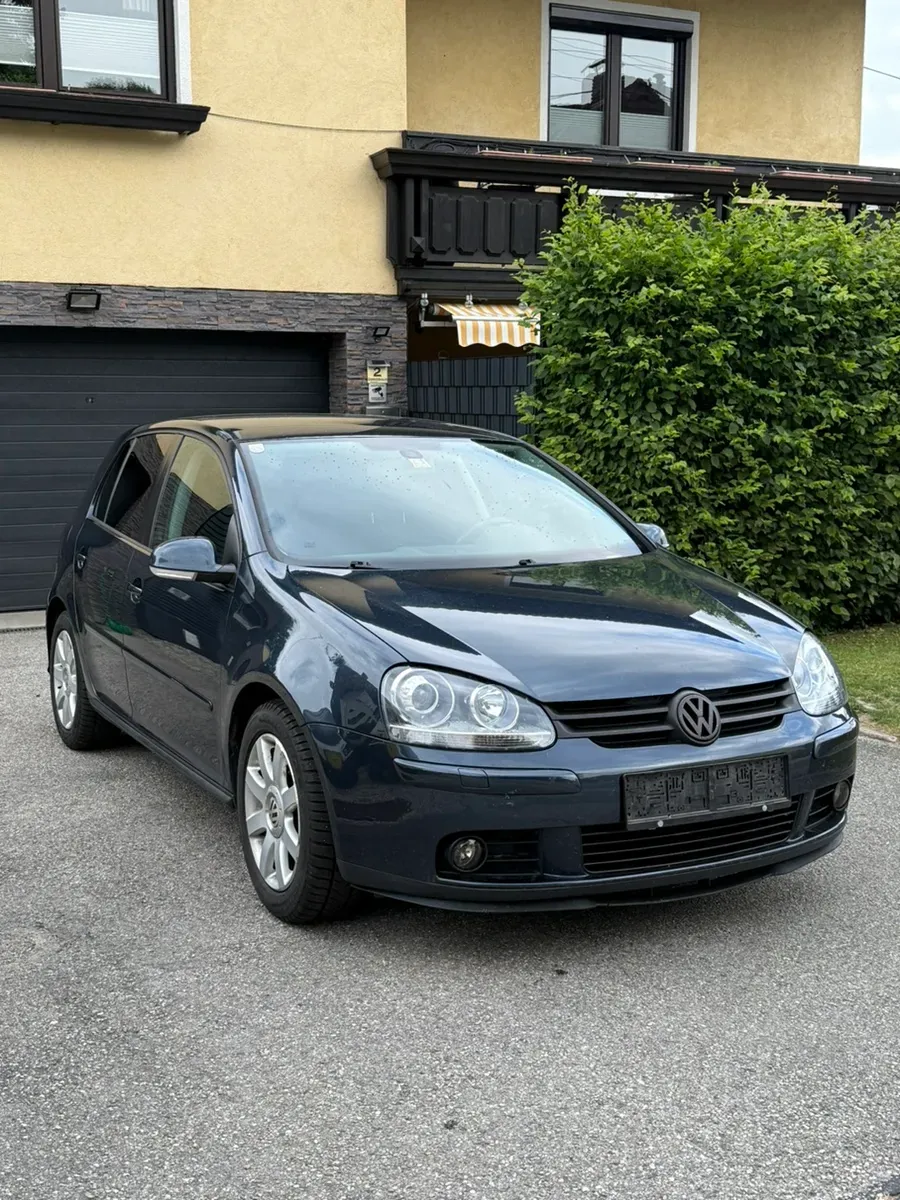 Volkswagen Golf 2004 photo 2