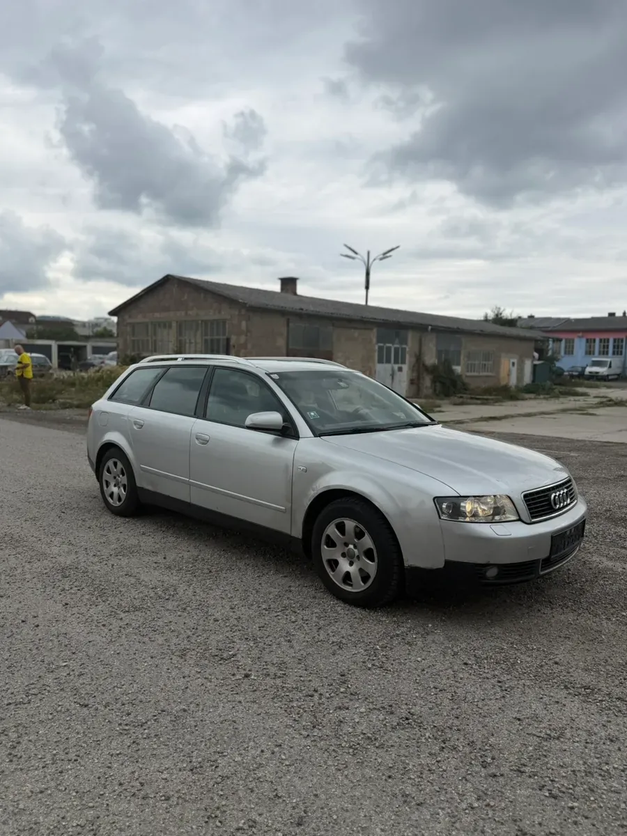Audi A4 2004 photo 3