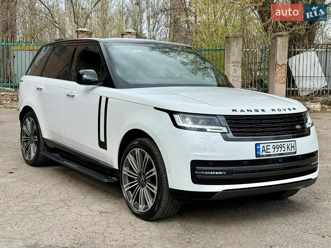 Land Rover Range Rover 2023 photo 3