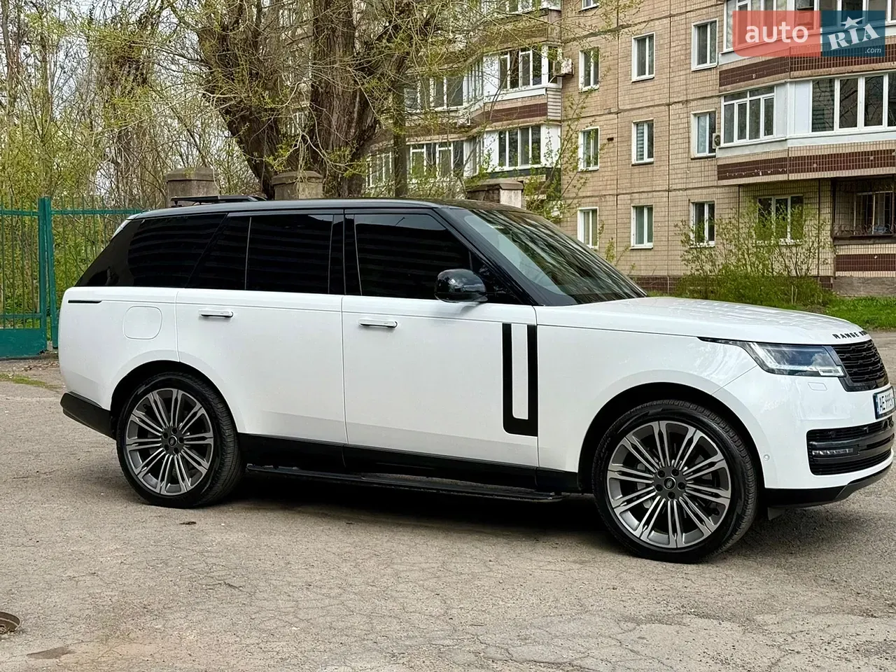 Land Rover Range Rover 2023 photo 4