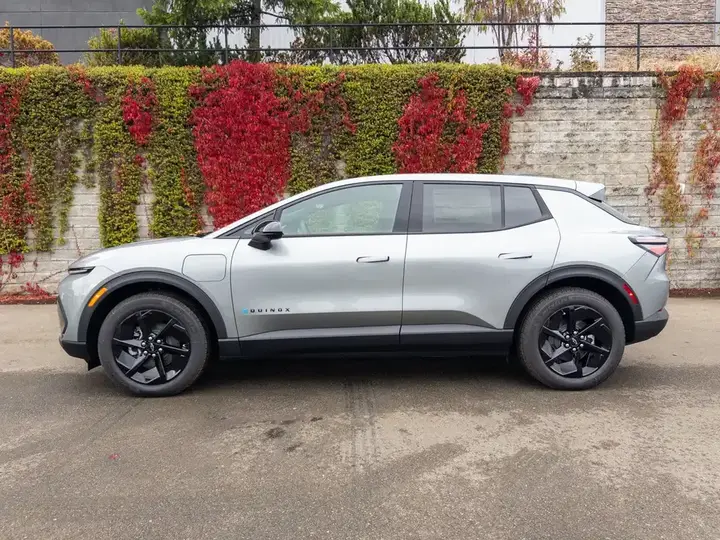 Chevrolet Equinox 2027 photo 2