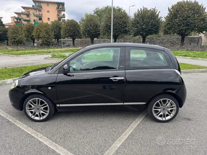 Lancia Ypsilon 2011 photo 5