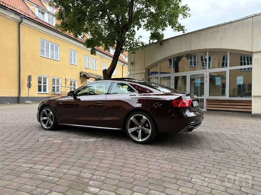 Audi A5 2014 photo 2
