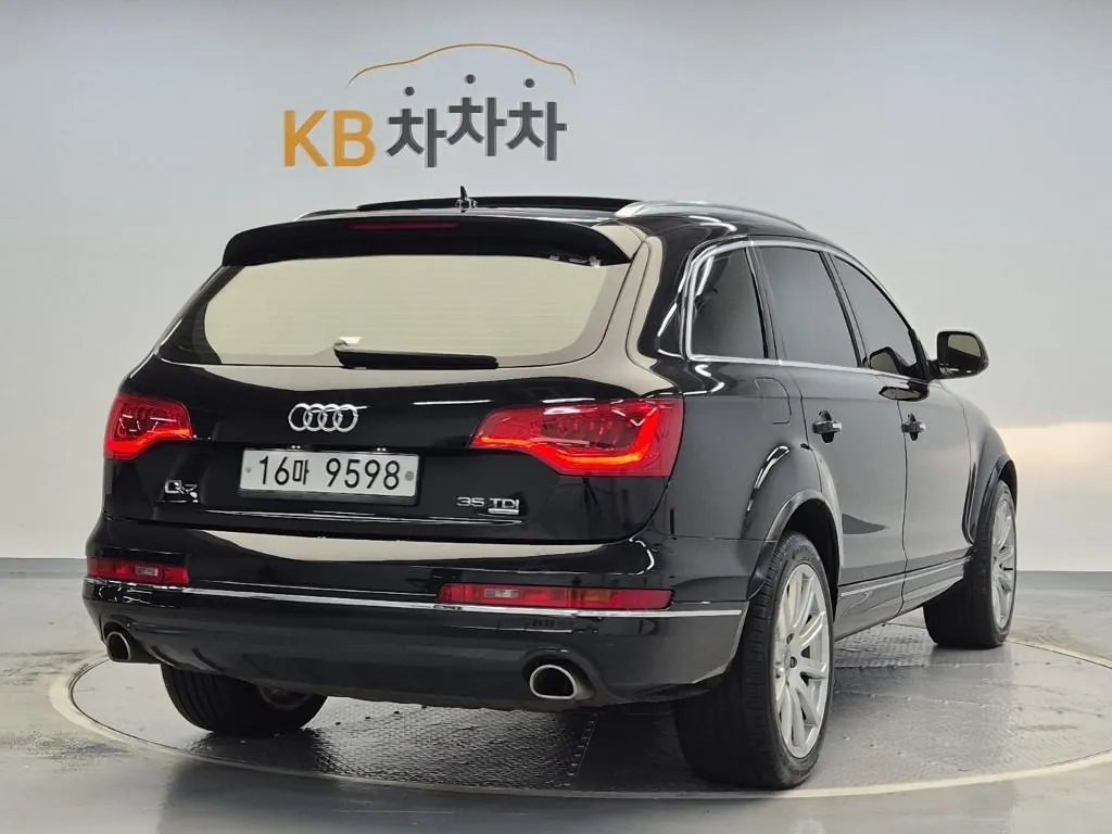 Audi Q7 2015 photo 3
