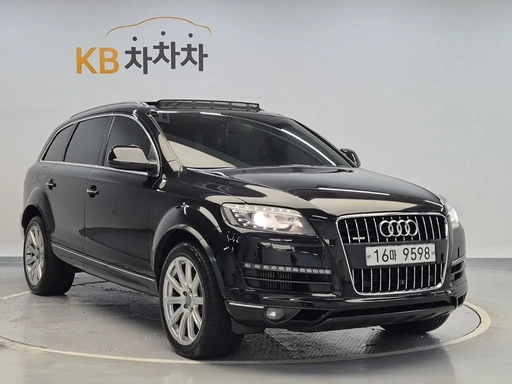 Audi Q7 2015 photo 4