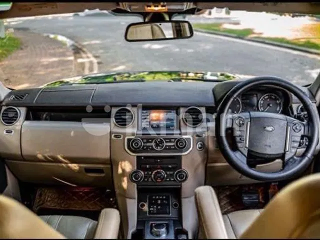Land Rover Discovery 2014 photo 3