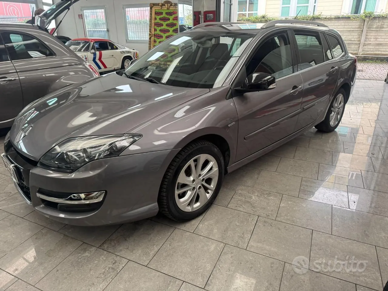 Renault Laguna 2015 photo 2