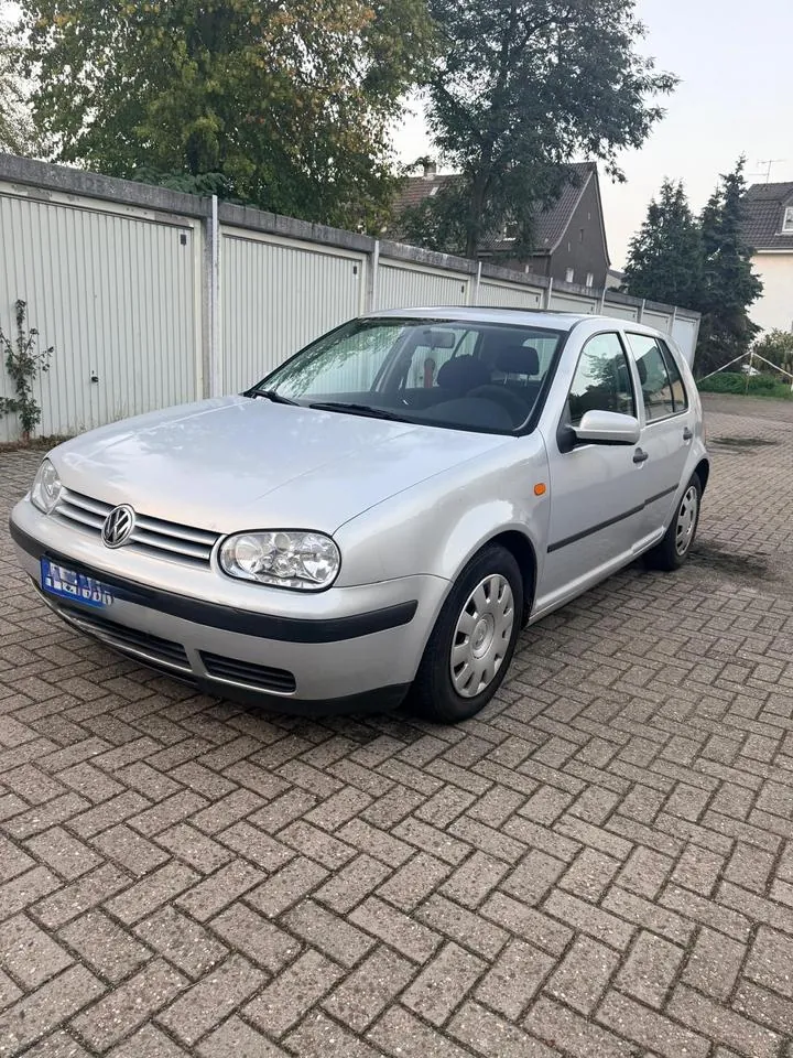 Volkswagen Golf 4