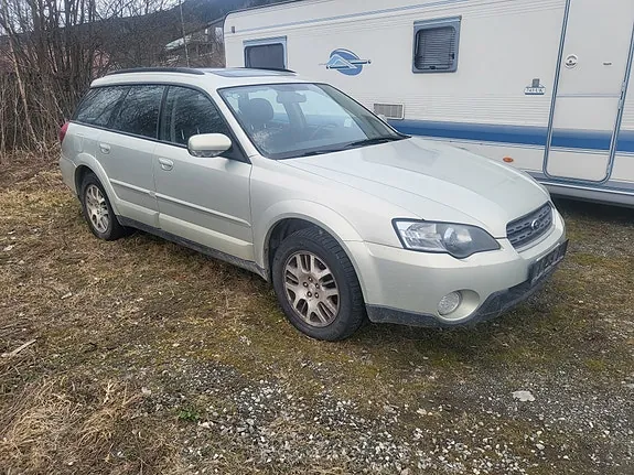 Subaru Legacy 2005 photo 4