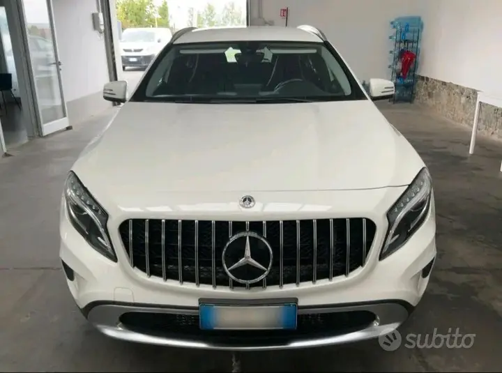Mercedes-Benz Gla 2016 photo 2