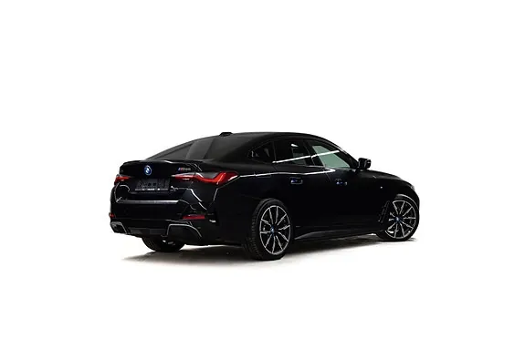 BMW I4 2023 photo 2