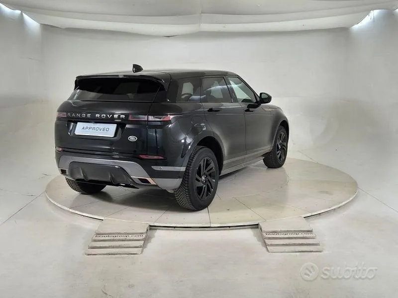 Land Rover Range Rover Evoque 2022 photo 2