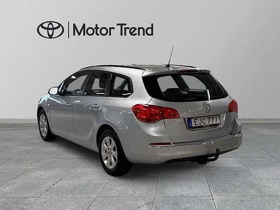 Opel Astra 2015 photo 2