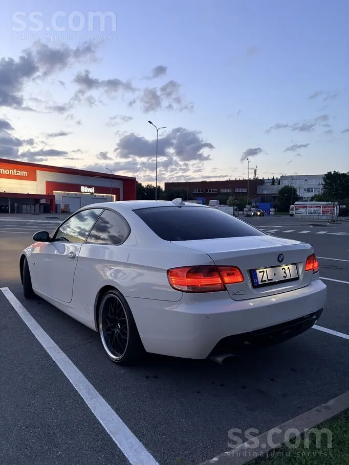 BMW 320D 2008 photo 5
